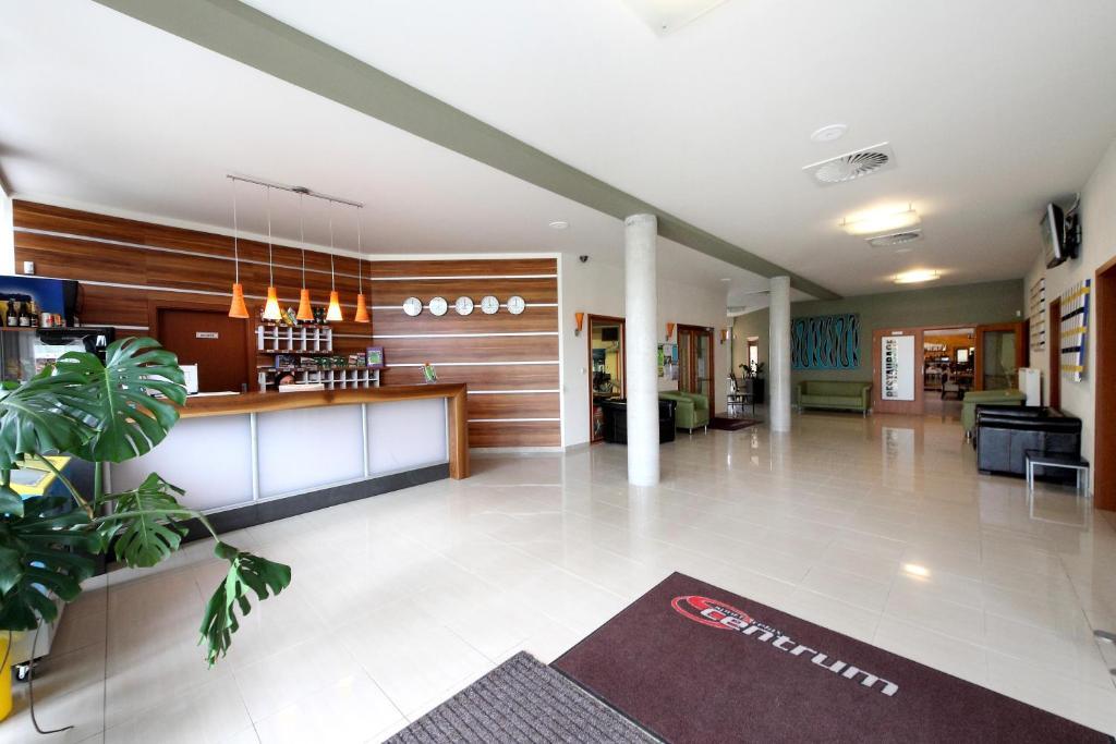 Hotel S-Centrum Benesov  Exteriör bild
